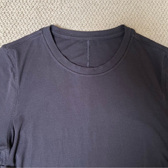 Lululemon Side Cinch Ribbed T-Shirt - Picture 7 of 7